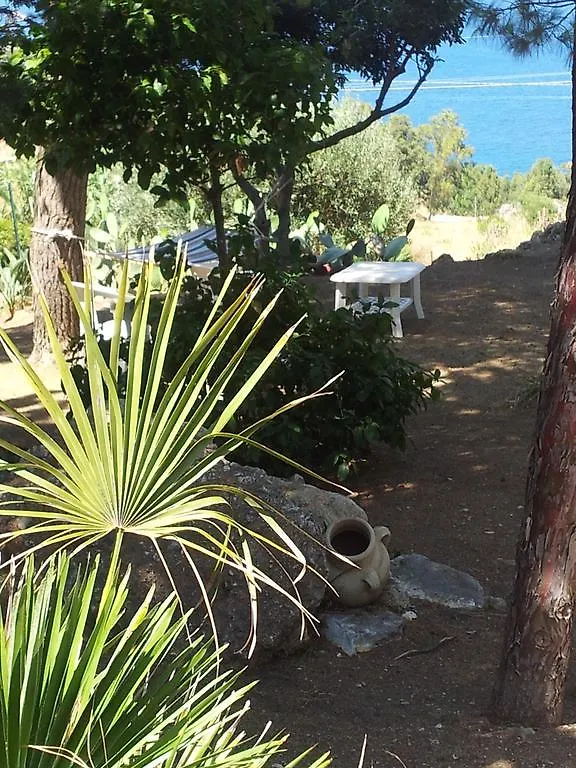 Palms Villa Scopello Italien